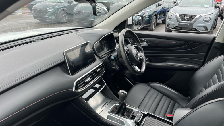 MG Hs 1.5 T-GDI Exclusive 5dr Petrol Hatchback